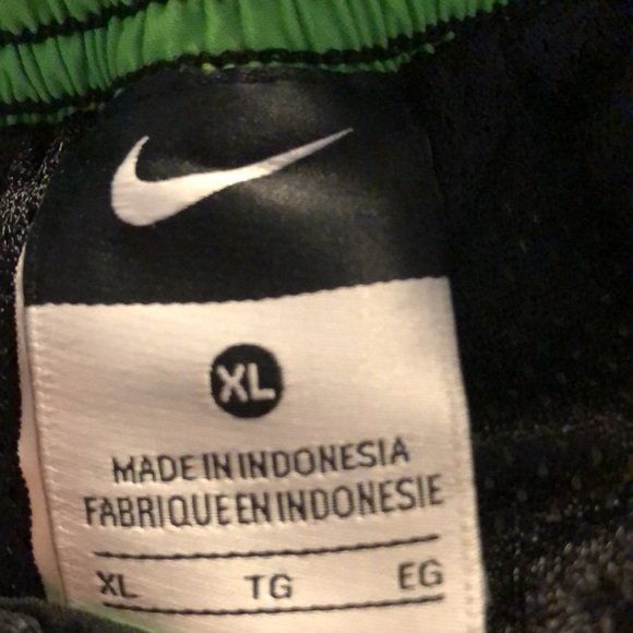 Nike green, grey, white, black swim trunks - Picture 5 of 8